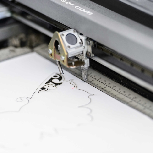 creation plaquette agence communication dax fablab main